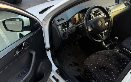 Skoda Rapid I, 2015 год, 1 080 000 рублей, 9 фотография