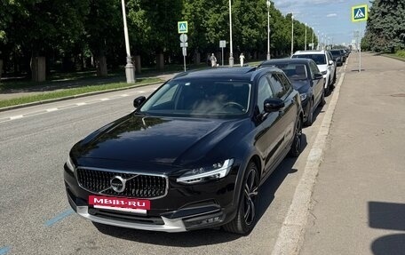 Volvo V90 Cross Country I рестайлинг, 2019 год, 4 550 000 рублей, 3 фотография