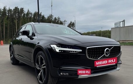 Volvo V90 Cross Country I рестайлинг, 2019 год, 4 550 000 рублей, 17 фотография