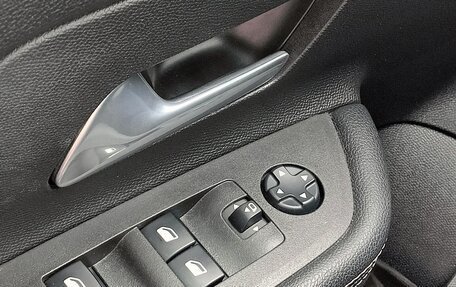 Opel Mokka, 2021 год, 2 658 000 рублей, 16 фотография