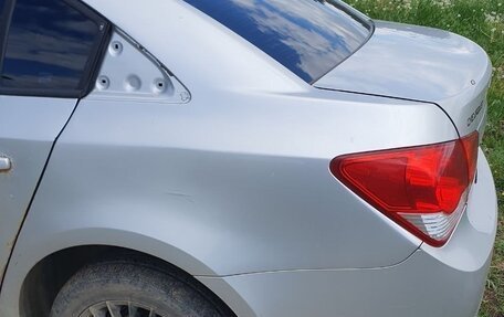 Chevrolet Cruze II, 2011 год, 300 000 рублей, 13 фотография