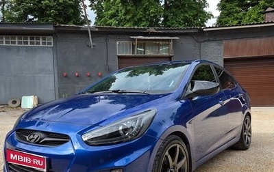 Hyundai Solaris II рестайлинг, 2013 год, 1 050 000 рублей, 1 фотография