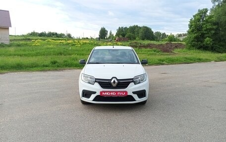 Renault Logan II, 2019 год, 850 000 рублей, 1 фотография