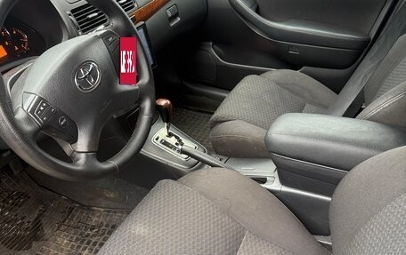 Toyota Avensis III рестайлинг, 2007 год, 690 000 рублей, 6 фотография