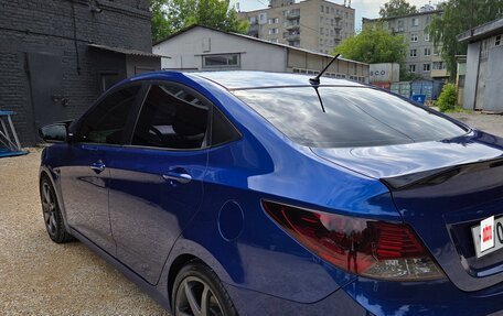 Hyundai Solaris II рестайлинг, 2013 год, 1 050 000 рублей, 4 фотография