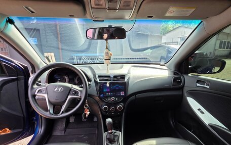 Hyundai Solaris II рестайлинг, 2013 год, 1 050 000 рублей, 16 фотография