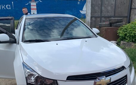 Chevrolet Cruze II, 2014 год, 850 000 рублей, 2 фотография