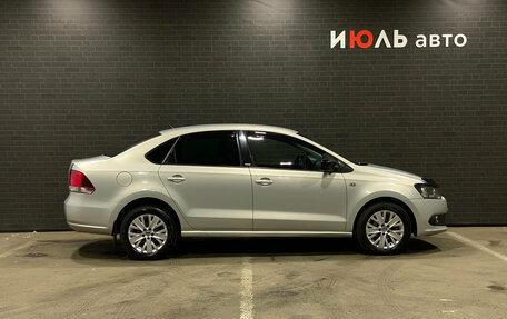 Volkswagen Polo VI (EU Market), 2014 год, 900 000 рублей, 4 фотография