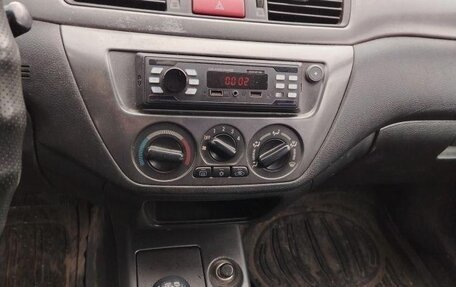 Mitsubishi Lancer IX, 2005 год, 300 000 рублей, 6 фотография