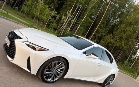 Lexus IS III, 2020 год, 4 950 000 рублей, 9 фотография