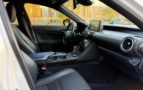 Lexus IS III, 2020 год, 4 950 000 рублей, 19 фотография