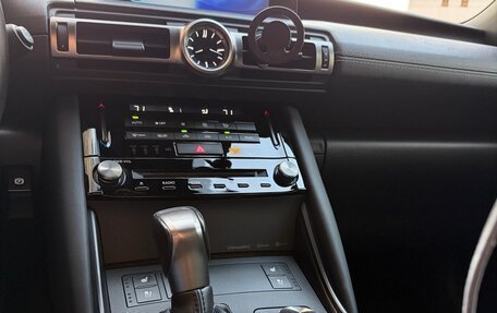 Lexus IS III, 2020 год, 4 950 000 рублей, 24 фотография