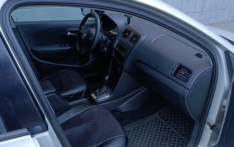 Volkswagen Polo VI (EU Market), 2012 год, 700 000 рублей, 8 фотография