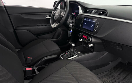KIA Rio IV, 2021 год, 1 725 000 рублей, 12 фотография