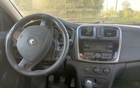 Renault Logan II, 2016 год, 675 000 рублей, 15 фотография