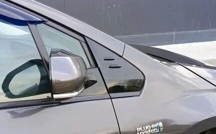 Toyota Prius IV XW50, 2018 год, 1 999 999 рублей, 6 фотография