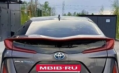 Toyota Prius IV XW50, 2018 год, 1 999 999 рублей, 19 фотография