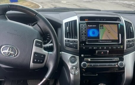 Toyota Land Cruiser 200, 2013 год, 5 200 000 рублей, 3 фотография