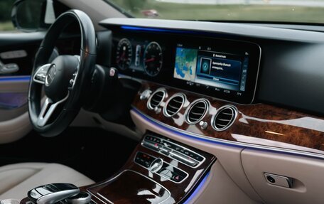 Mercedes-Benz E-Класс, 2019 год, 3 699 000 рублей, 7 фотография