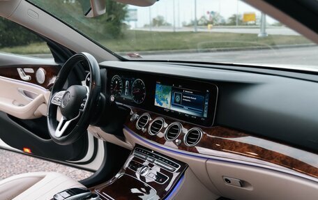 Mercedes-Benz E-Класс, 2019 год, 3 699 000 рублей, 9 фотография