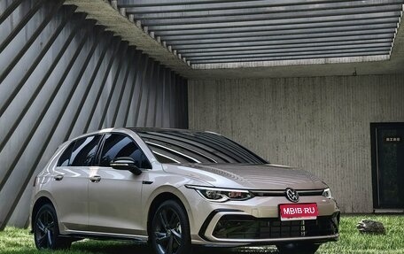 Volkswagen Golf VIII, 2022 год, 2 128 000 рублей, 1 фотография