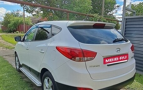 Hyundai ix35 I рестайлинг, 2012 год, 950 000 рублей, 3 фотография