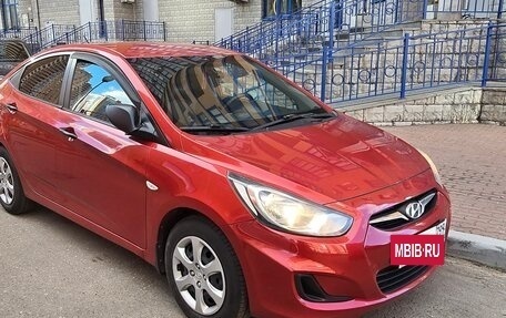 Hyundai Solaris II рестайлинг, 2013 год, 710 000 рублей, 2 фотография