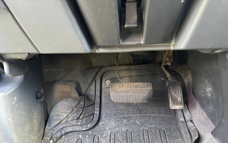 Nissan Almera, 2004 год, 300 000 рублей, 22 фотография