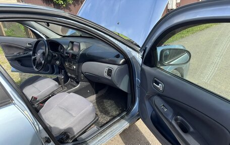 Nissan Almera, 2004 год, 300 000 рублей, 30 фотография