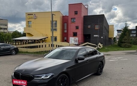 BMW 5 серия, 2020 год, 8 250 000 рублей, 2 фотография