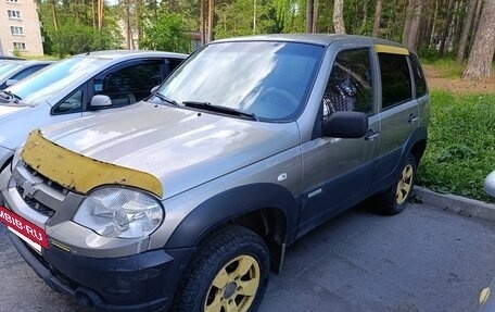 Chevrolet Niva I рестайлинг, 2012 год, 438 000 рублей, 2 фотография
