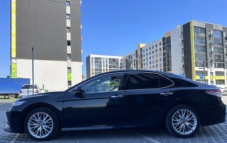 Toyota Camry, 2020 год, 1 995 000 рублей, 3 фотография