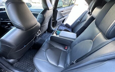 Toyota Camry, 2020 год, 1 995 000 рублей, 12 фотография