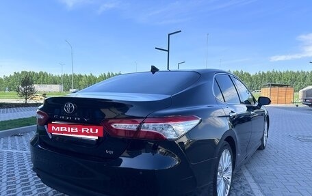 Toyota Camry, 2020 год, 1 995 000 рублей, 6 фотография