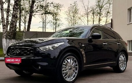 Infiniti FX II, 2011 год, 1 700 000 рублей, 4 фотография