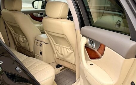 Infiniti FX II, 2011 год, 1 700 000 рублей, 10 фотография