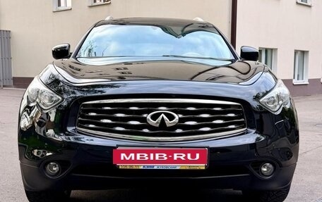 Infiniti FX II, 2011 год, 1 700 000 рублей, 23 фотография