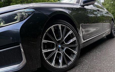 BMW 7 серия, 2019 год, 5 900 000 рублей, 12 фотография