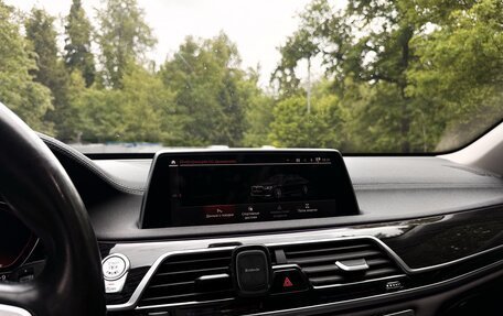 BMW 7 серия, 2019 год, 5 900 000 рублей, 16 фотография