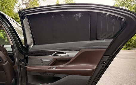 BMW 7 серия, 2019 год, 5 900 000 рублей, 26 фотография