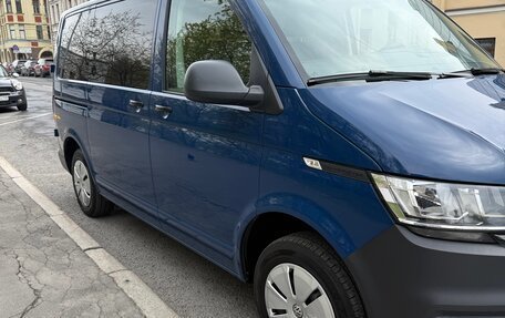 Volkswagen Transporter T6 рестайлинг, 2021 год, 3 790 000 рублей, 3 фотография