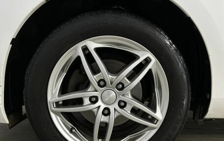 Toyota Auris II, 2013 год, 1 050 000 рублей, 14 фотография