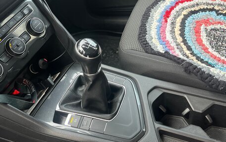 Volkswagen Tiguan II, 2018 год, 2 000 050 рублей, 3 фотография