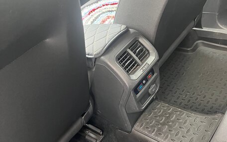 Volkswagen Tiguan II, 2018 год, 2 000 050 рублей, 7 фотография
