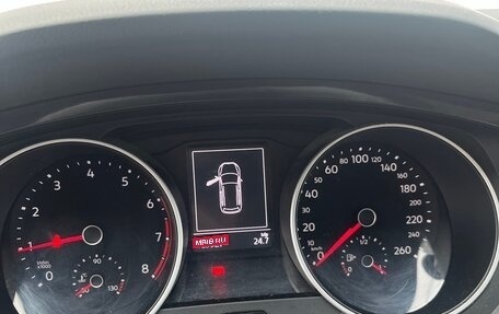 Volkswagen Tiguan II, 2018 год, 2 000 050 рублей, 2 фотография