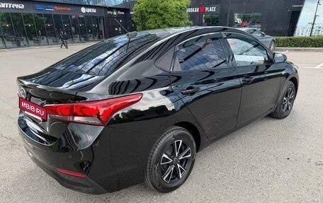 Hyundai Solaris II рестайлинг, 2019 год, 1 350 000 рублей, 2 фотография