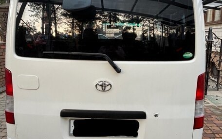Toyota Town Ace IV, 2012 год, 990 000 рублей, 2 фотография