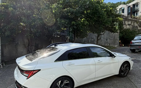 Hyundai Elantra, 2023 год, 1 750 000 рублей, 2 фотография