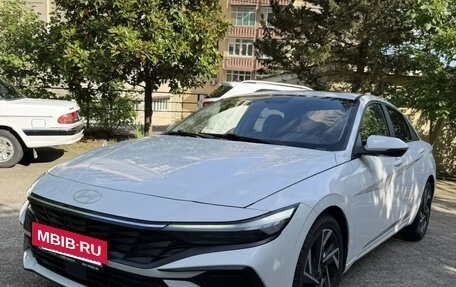 Hyundai Elantra, 2023 год, 1 750 000 рублей, 5 фотография