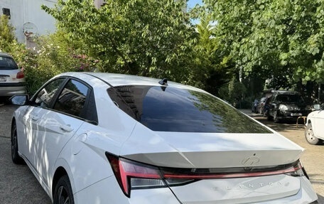 Hyundai Elantra, 2023 год, 1 750 000 рублей, 4 фотография